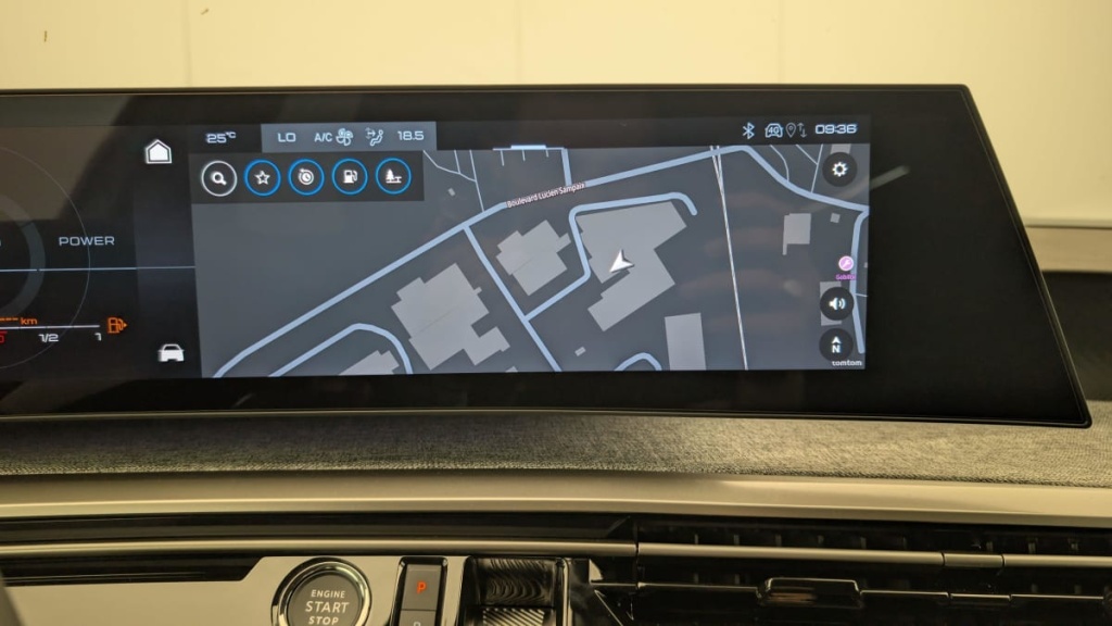 PEUGEOT 3008 Hybrid 145 e-DCS6 Allure - ref: 1-342793 - Photo 17
