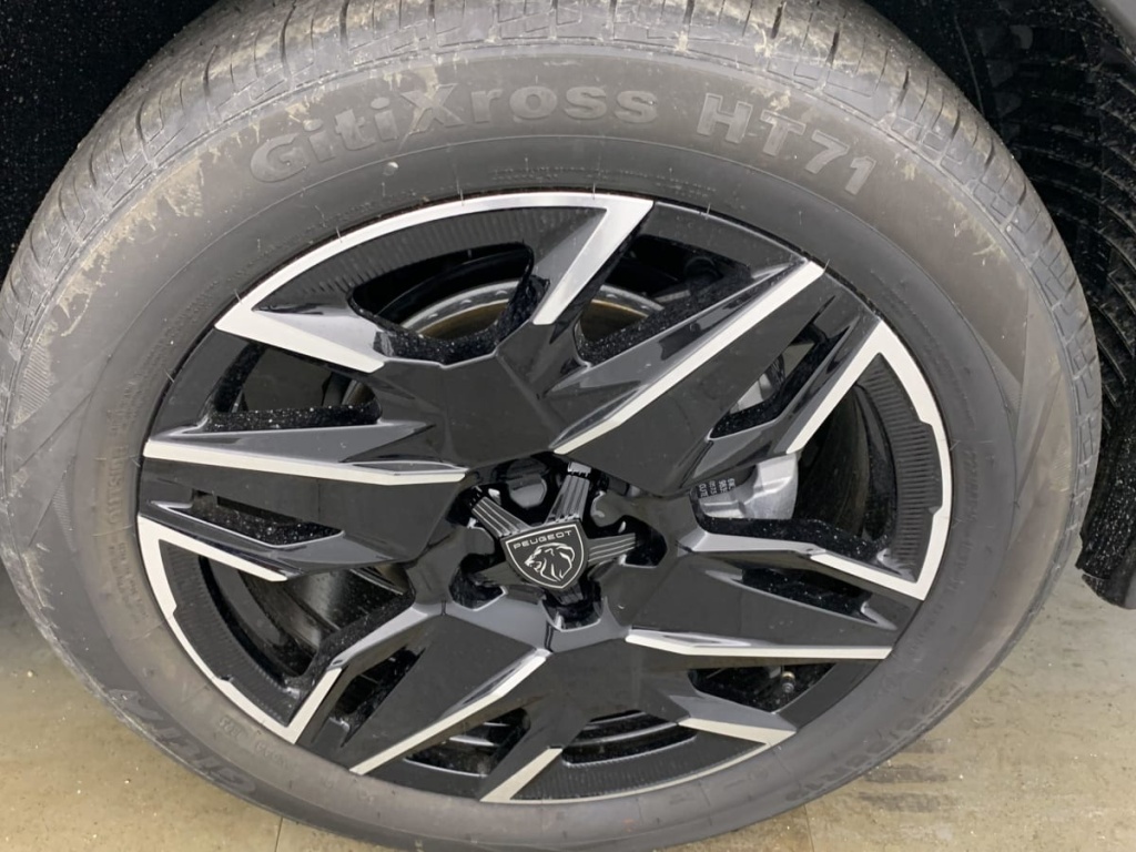 PEUGEOT 3008 Hybrid 145 e-DCS6 Allure - ref: 1-342797 - Photo 14