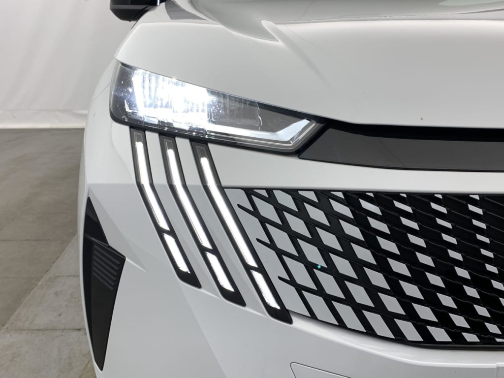 PEUGEOT 3008 Hybrid 145 e-DCS6 Allure - ref: 1-342797 - Photo 16