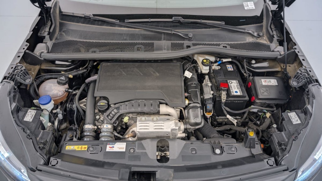 PEUGEOT 2008 PureTech 100 S S BVM6 Allure - ref: 1-342841 - Photo 20