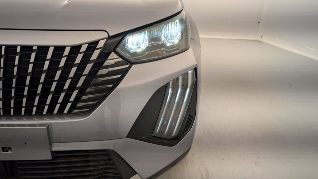 PEUGEOT 2008 PureTech 100 S S BVM6 Allure - ref: 1-342846 - Photo 20