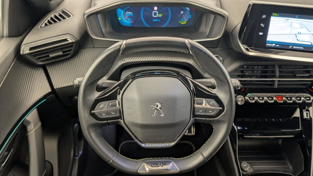 PEUGEOT 2008 136 ch GT - ref: 1-342953 - Photo 14