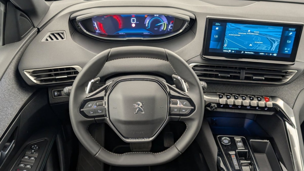 PEUGEOT 3008 Hybrid 136 e-DCS6 Allure Pack - ref: 1-342968 - Photo 14