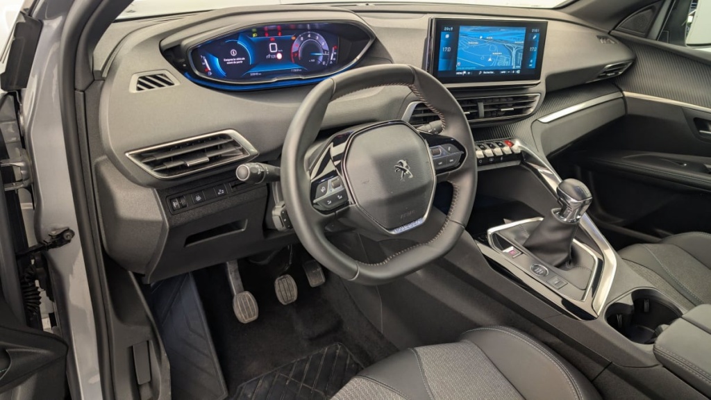 PEUGEOT 5008 PureTech 130ch S S BVM6 Allure Pack - ref: 1-342978 - Photo 15