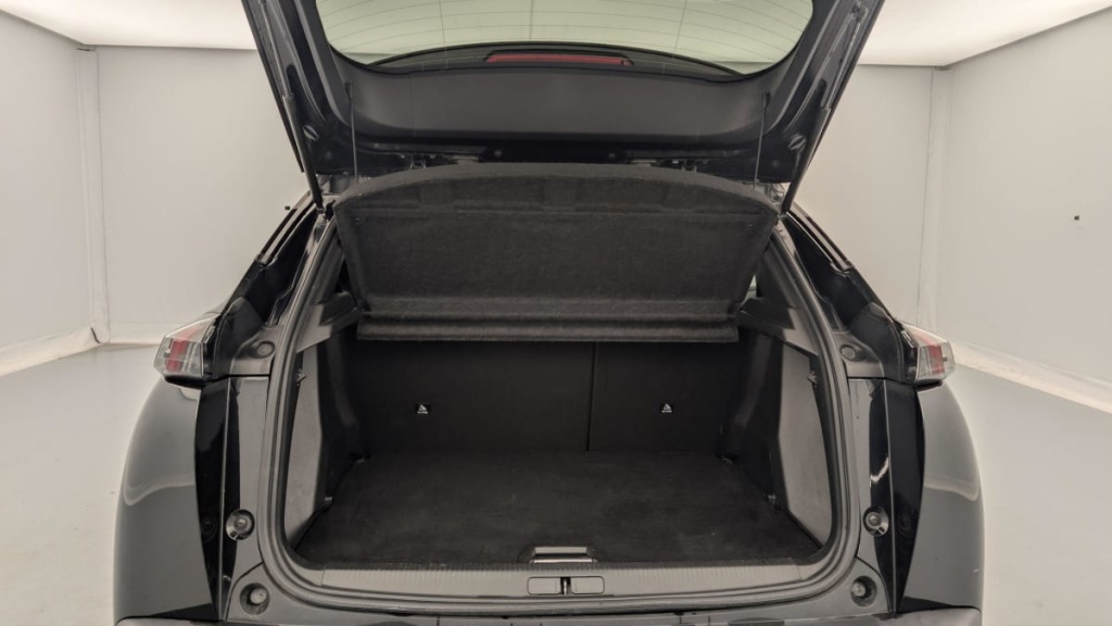 PEUGEOT 2008 136 ch GT - ref: 1-343107 - Photo 11