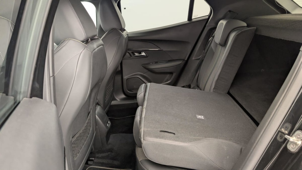 PEUGEOT 2008 136 ch GT - ref: 1-343108 - Photo 12