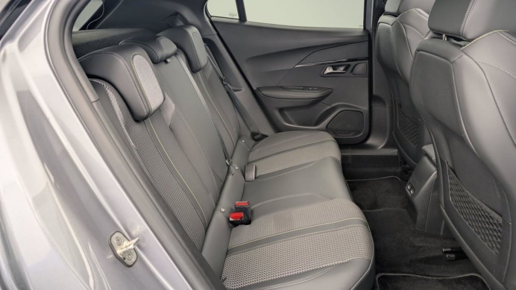 PEUGEOT 2008 ELECTRIQUE 136 ch GT - ref: 1-343120 - Photo 10