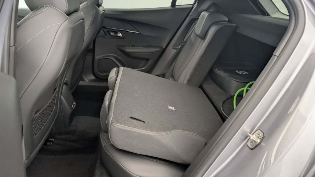 PEUGEOT 2008 ELECTRIQUE 136 ch GT - ref: 1-343121 - Photo 12