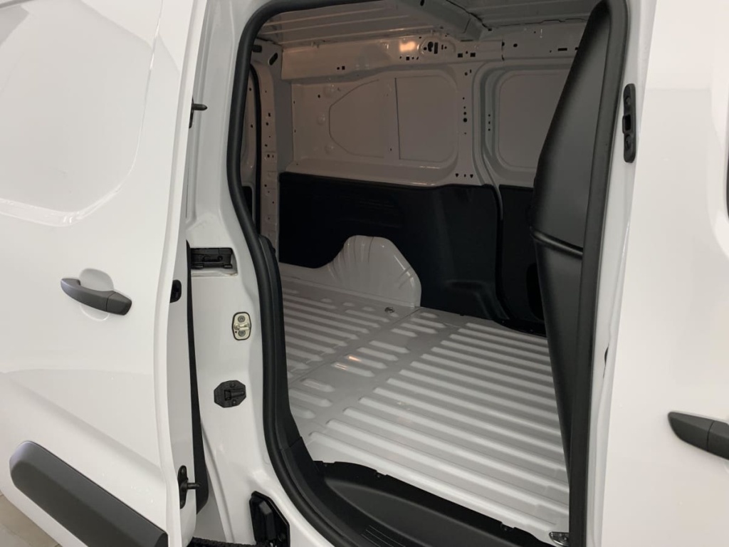 PEUGEOT Partner XL 950 KG BLUEHDI 100 S S BVM6 - ref: 1-343294 - Photo 10