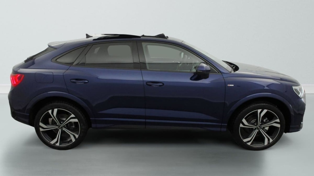 AUDI Q3 Sportback 35 TDI 150 ch S tronic 7 S line - ref: 1-343459 - Photo 8