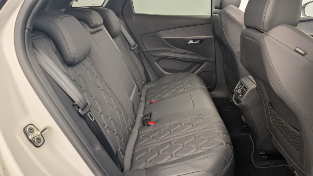 PEUGEOT 3008 Hybrid 180 e-EAT8 Allure Pack - ref: 1-343469 - Photo 10