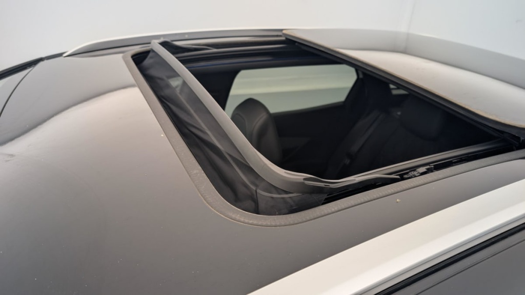 PEUGEOT 3008 Hybrid 180 e-EAT8 Allure Pack - ref: 1-343469 - Photo 20