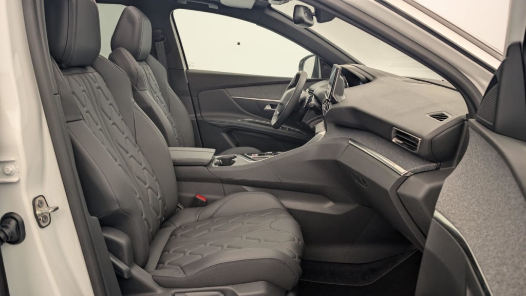 PEUGEOT 3008 Hybrid 180 e-EAT8 Allure Pack - ref: 1-343469 - Photo 9