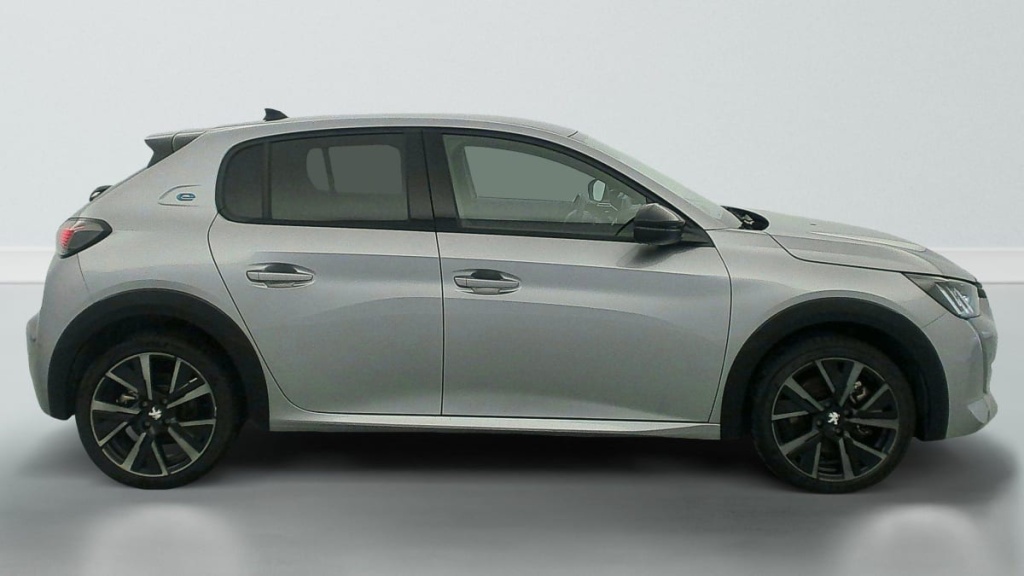 PEUGEOT 208 ELECTRIQUE 50 KWH 136CH GT - ref: 1-343580 - Photo 8