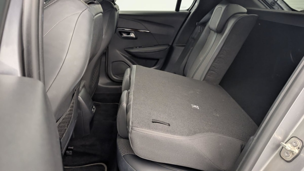 PEUGEOT 208 50 KWH 136CH GT - ref: 1-343590 - Photo 12