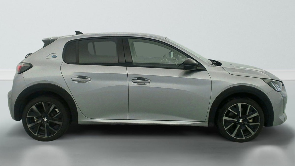 PEUGEOT 208 50 KWH 136CH GT - ref: 1-343590 - Photo 8