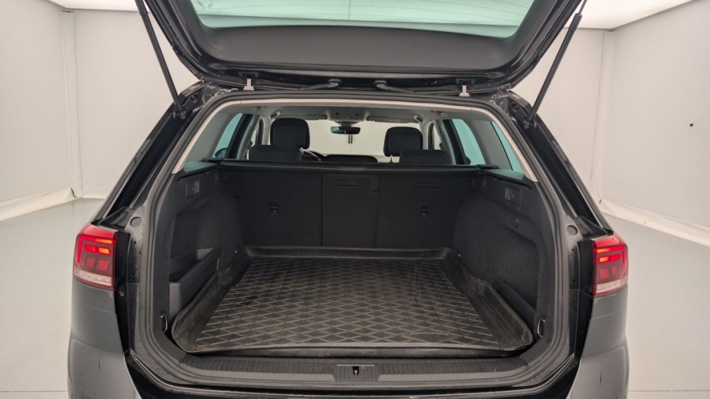 VOLKSWAGEN PASSAT SW 1.4 TSI Hybride Rechargeable DSG6 GTE - ref: 1-343602 - Photo 11