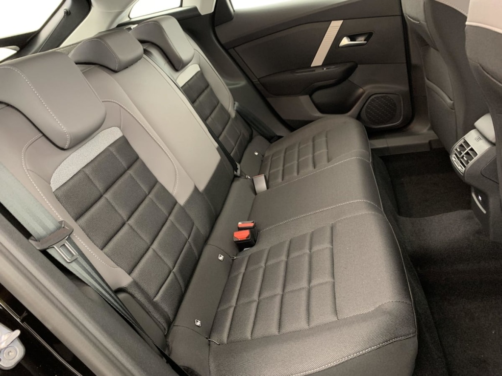 CITROEN C4 Hybride 145 e-DCS6 Business - ref: 1-343720 - Photo 10
