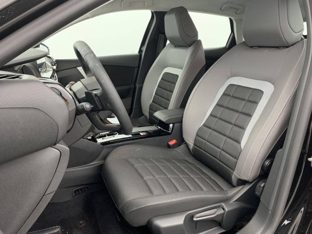 CITROEN C4 Hybride 145 e-DCS6 Business - ref: 1-343720 - Photo 20