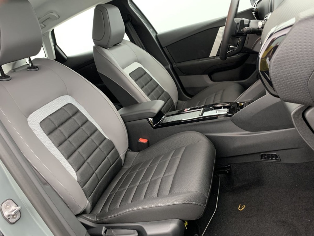 CITROEN C4 Hybride 145 e-DCS6 Business - ref: 1-343726 - Photo 9