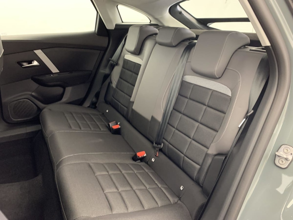 CITROEN C4 Hybride 145 e-DCS6 Business - ref: 1-343729 - Photo 19