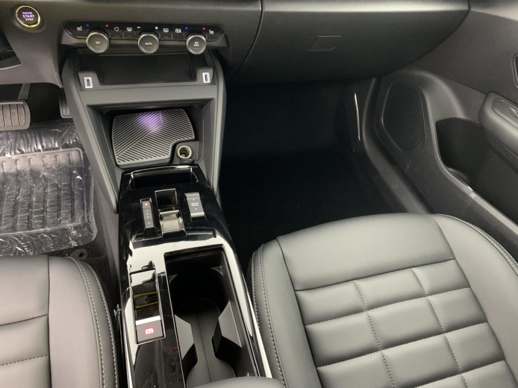 CITROEN C4 Hybride 145 e-DCS6 Max - ref: 1-344510 - Photo 19