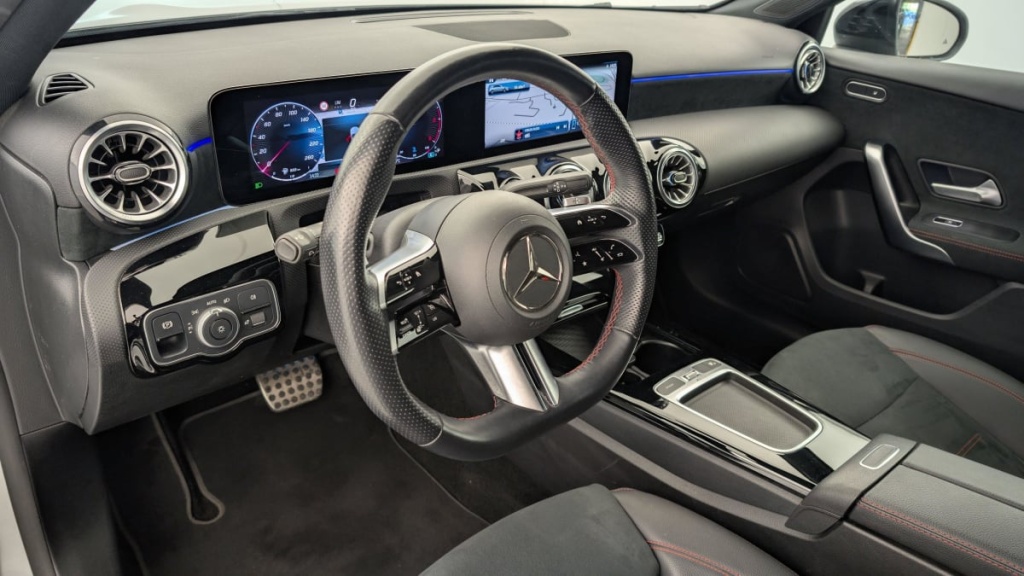 MERCEDES Classe A 180 d 8G-DCT AMG Line - ref: 1-345246 - Photo 15