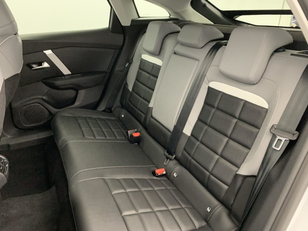 CITROEN C4 Hybride 145 e-DCS6 Max - ref: 1-345278 - Photo 18