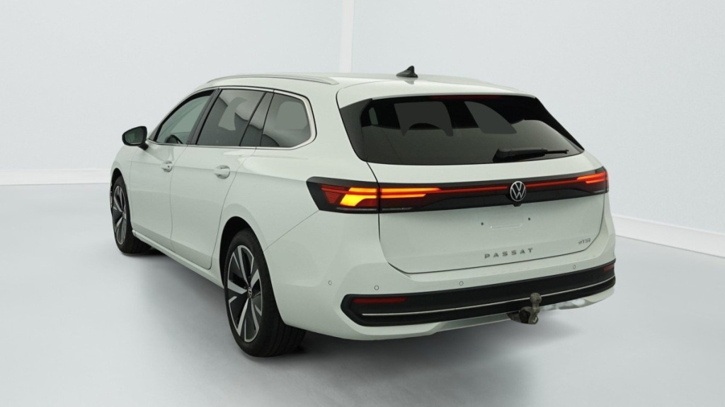 VOLKSWAGEN Passat SW Nouvelle 1.5 ETSI OPF 150 DSG7 LIFE PLUS - ref: 1-345778 - Photo 5