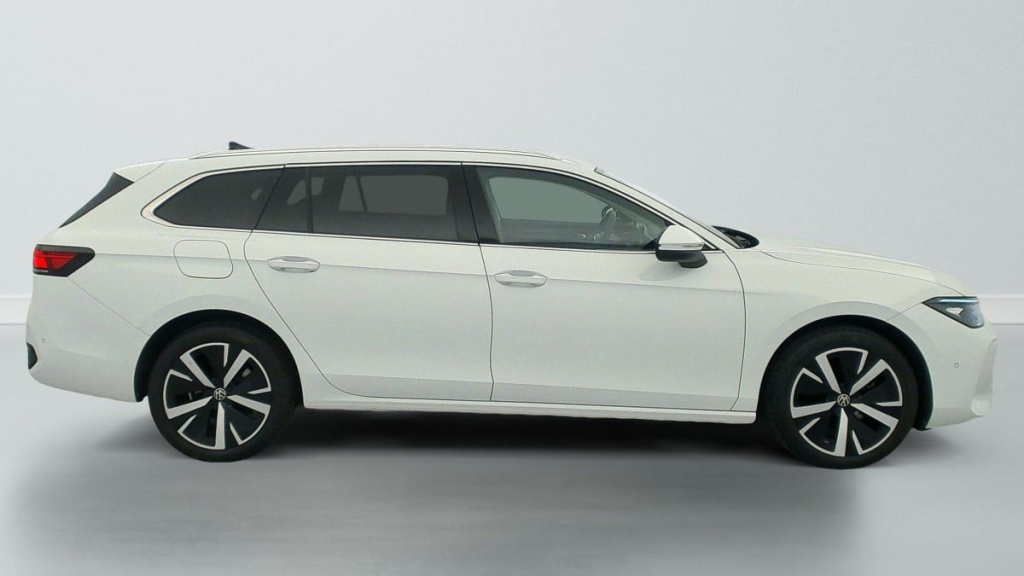 VOLKSWAGEN Passat SW Nouvelle 1.5 ETSI OPF 150 DSG7 LIFE PLUS - ref: 1-345778 - Photo 8