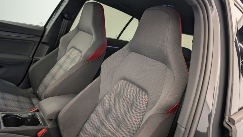 VOLKSWAGEN GOLF 8 2.0 TSI 245 DSG7 GTI - ref: 1-345795 - Photo 16