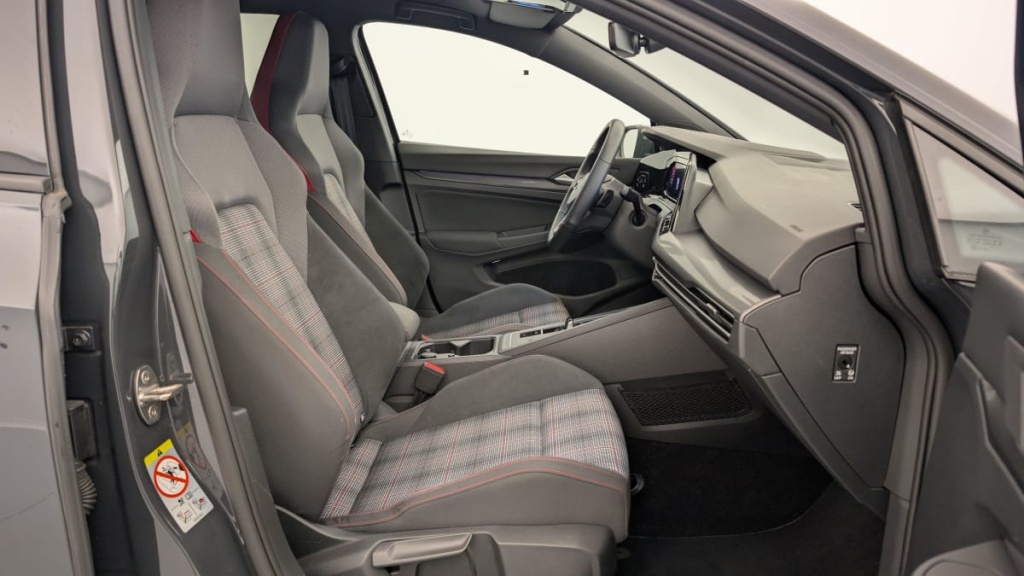 VOLKSWAGEN GOLF 8 2.0 TSI 245 DSG7 GTI - ref: 1-345795 - Photo 9
