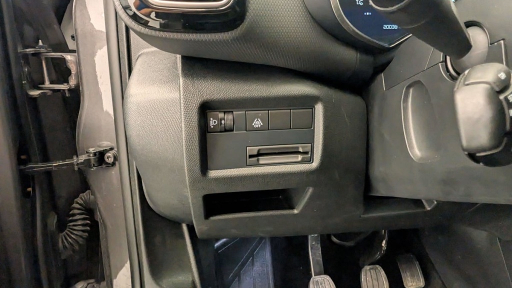 CITROEN C5 AIRCROSS PureTech 130 BVM6 Plus - ref: 1-346295 - Photo 19