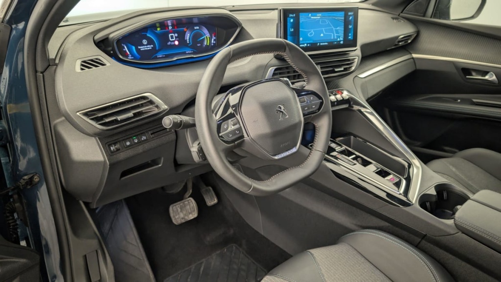 PEUGEOT 5008 Hybrid 136 e-DCS6 Allure Pack - ref: 1-346306 - Photo 15