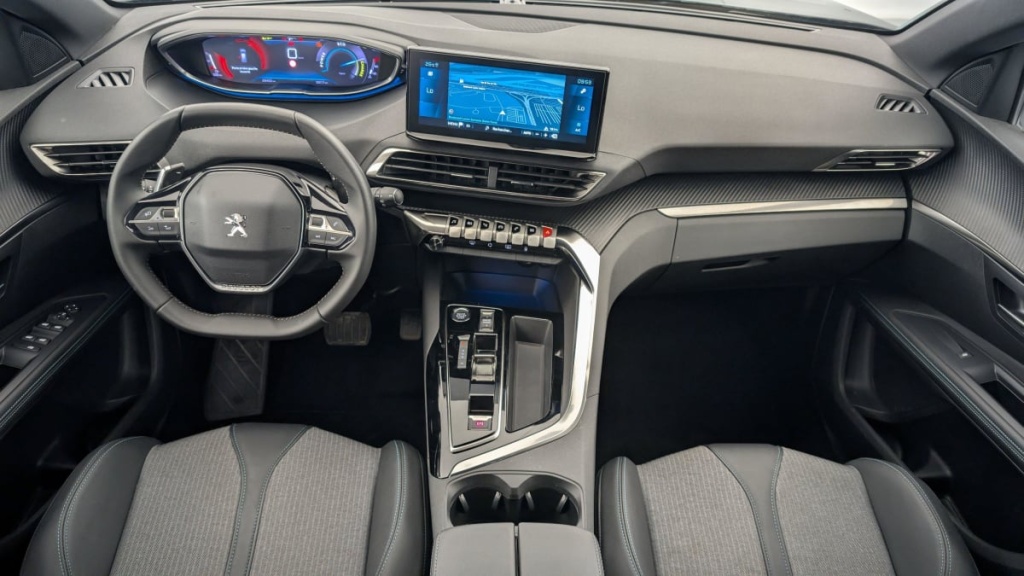 PEUGEOT 5008 Hybrid 136 e-DCS6 Allure Pack - ref: 1-346308 - Photo 13