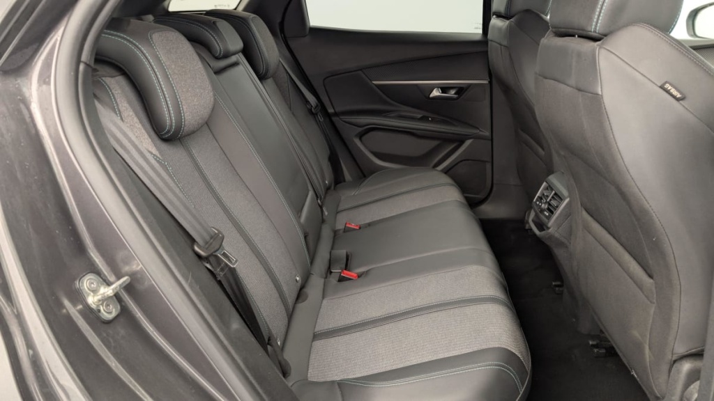PEUGEOT 3008 PureTech 130ch S S BVM6 Allure Pack - ref: 1-346312 - Photo 10