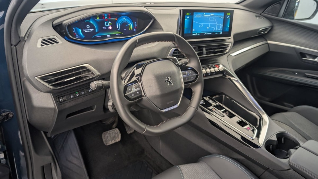 PEUGEOT 3008 Hybrid 180 e-EAT8 Allure Pack - ref: 1-346317 - Photo 15