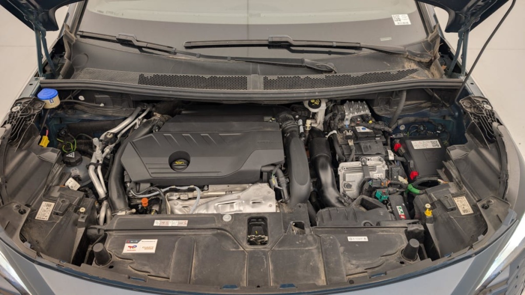 PEUGEOT 3008 Hybrid 180 e-EAT8 Allure Pack - ref: 1-346317 - Photo 20
