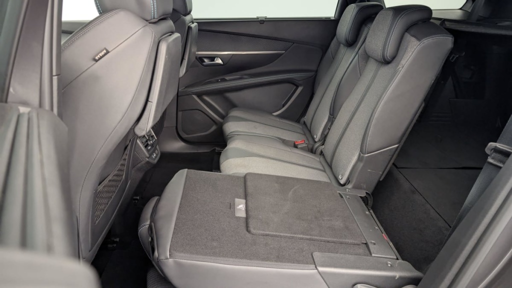 PEUGEOT 5008 PureTech 130ch S S BVM6 Allure Pack - ref: 1-346329 - Photo 12