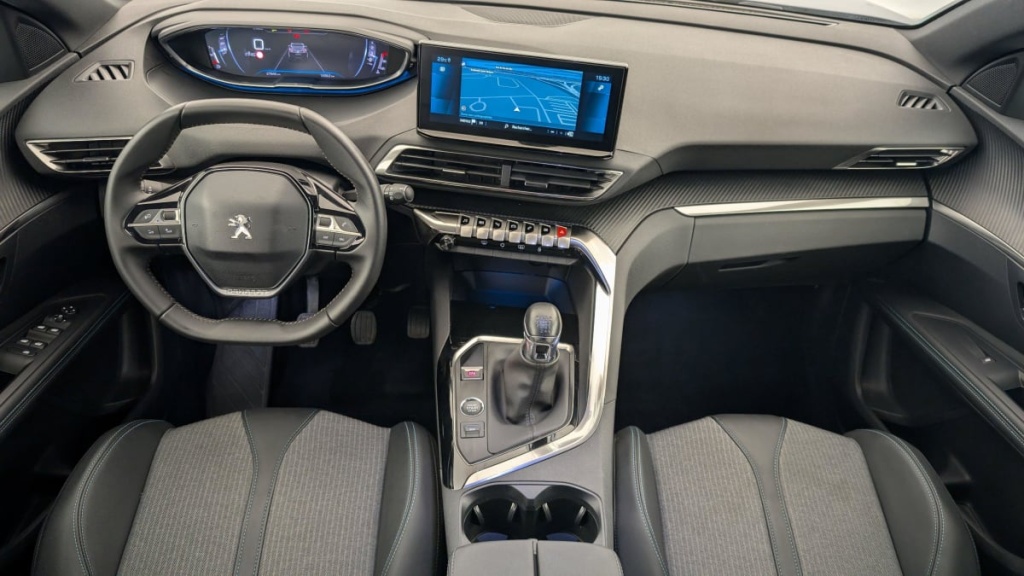 PEUGEOT 3008 PureTech 130ch S S BVM6 Allure Pack - ref: 1-346402 - Photo 13