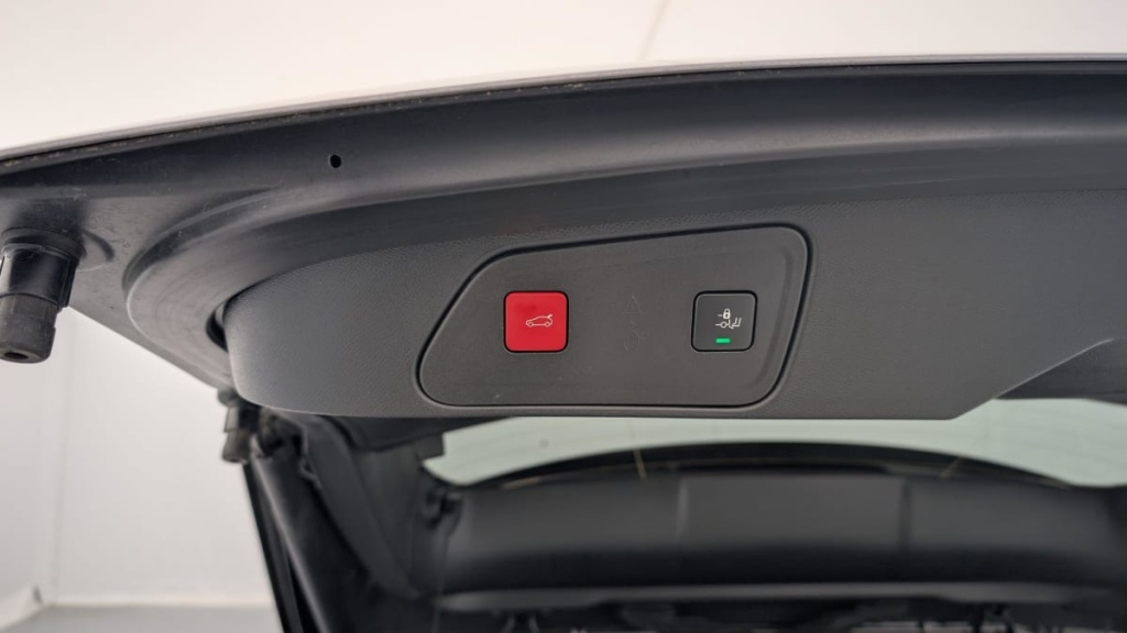 PEUGEOT 3008 PureTech 130ch S S BVM6 Allure Pack - ref: 1-346402 - Photo 20