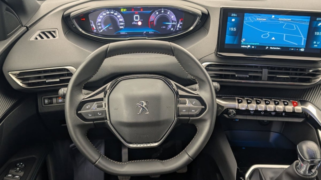 PEUGEOT 3008 PureTech 130ch S S BVM6 Allure Pack - ref: 1-346428 - Photo 14