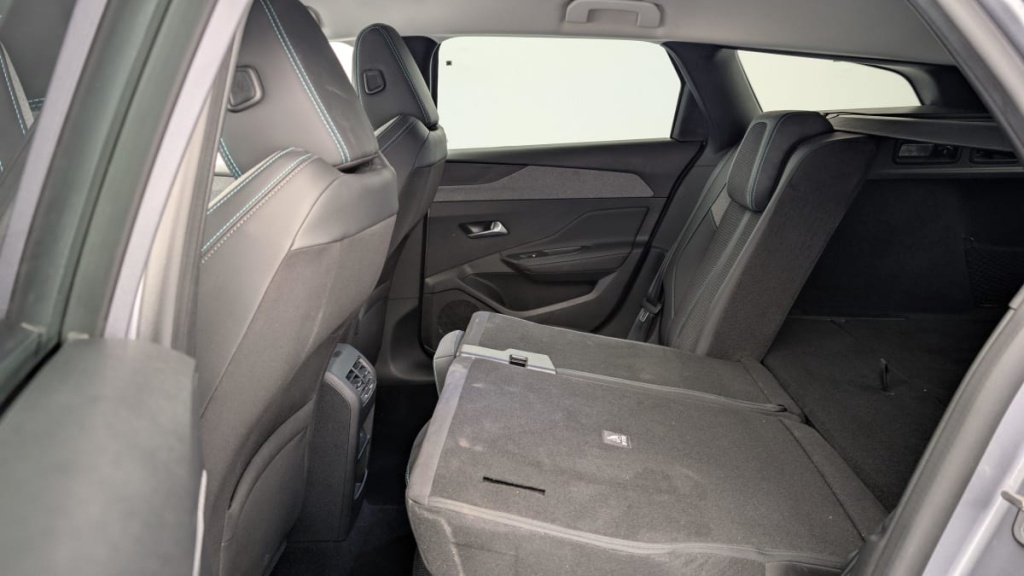 PEUGEOT 308 SW PureTech 130ch S S BVM6 Allure - ref: 1-346544 - Photo 12
