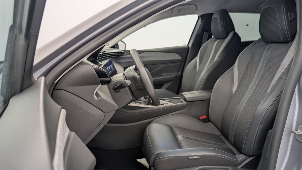 PEUGEOT 308 SW PureTech 130ch S S BVM6 Allure - ref: 1-346544 - Photo 16
