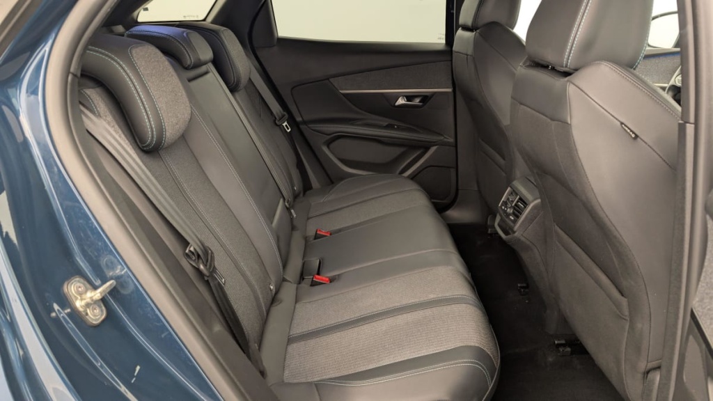 PEUGEOT 3008 PureTech 130ch S S BVM6 Allure Pack - ref: 1-346551 - Photo 10