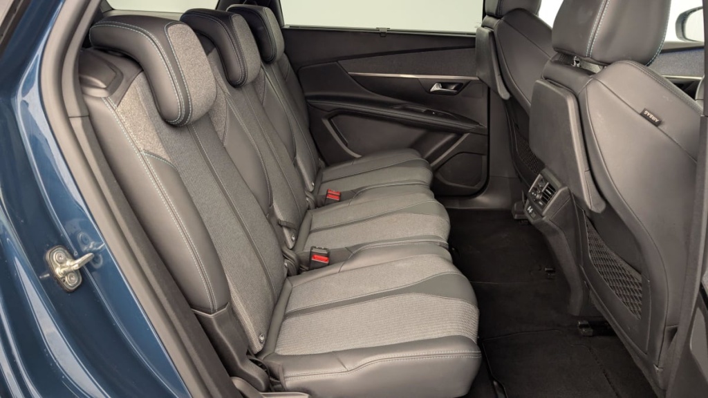 PEUGEOT 5008 PureTech 130ch S S BVM6 Allure Pack - ref: 1-346580 - Photo 10