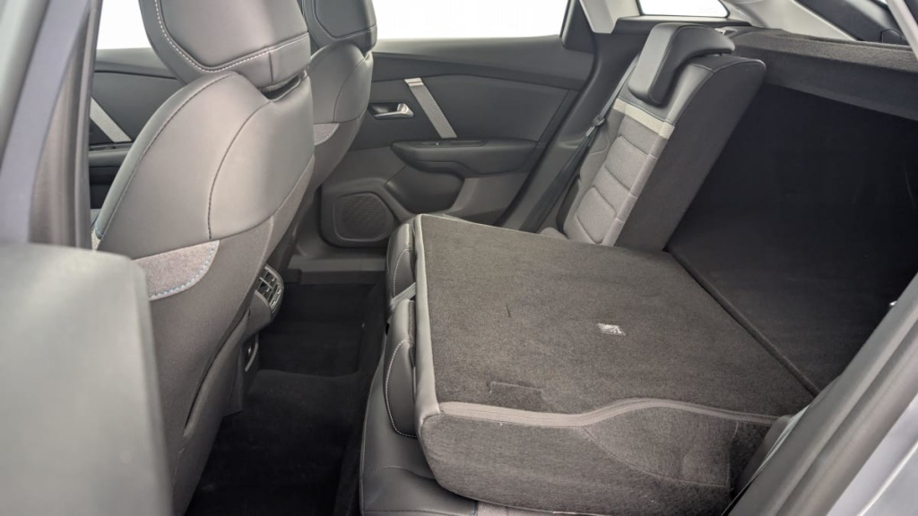 CITROEN C4 PureTech 130 BVM6 Plus - ref: 1-346590 - Photo 12