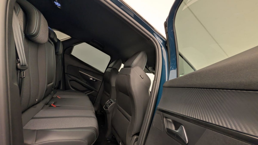 PEUGEOT 3008 Hybrid 136 e-DCS6 Allure Pack - ref: 1-346661 - Photo 10