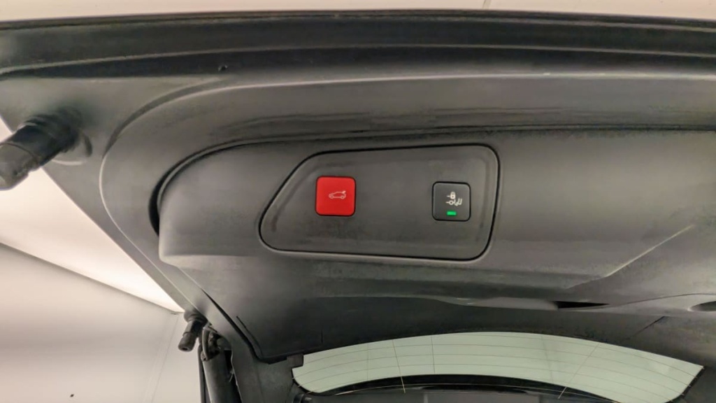 PEUGEOT 3008 Hybrid 136 e-DCS6 Allure Pack - ref: 1-346661 - Photo 18