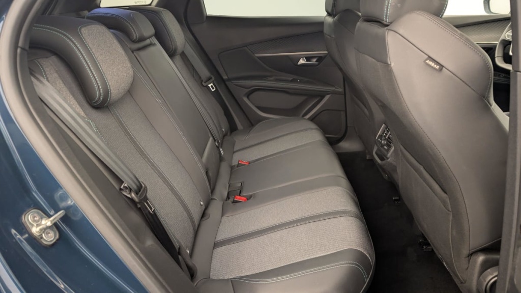 PEUGEOT 3008 Hybrid 136 e-DCS6 Allure Pack - ref: 1-346663 - Photo 10